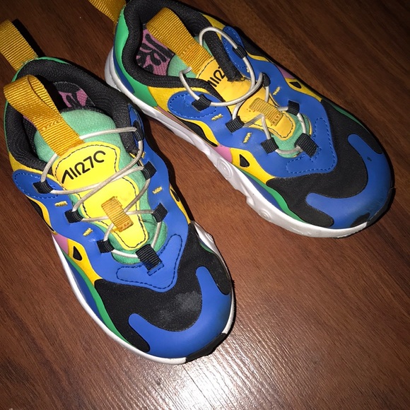 Nike - Picture 4 of 4